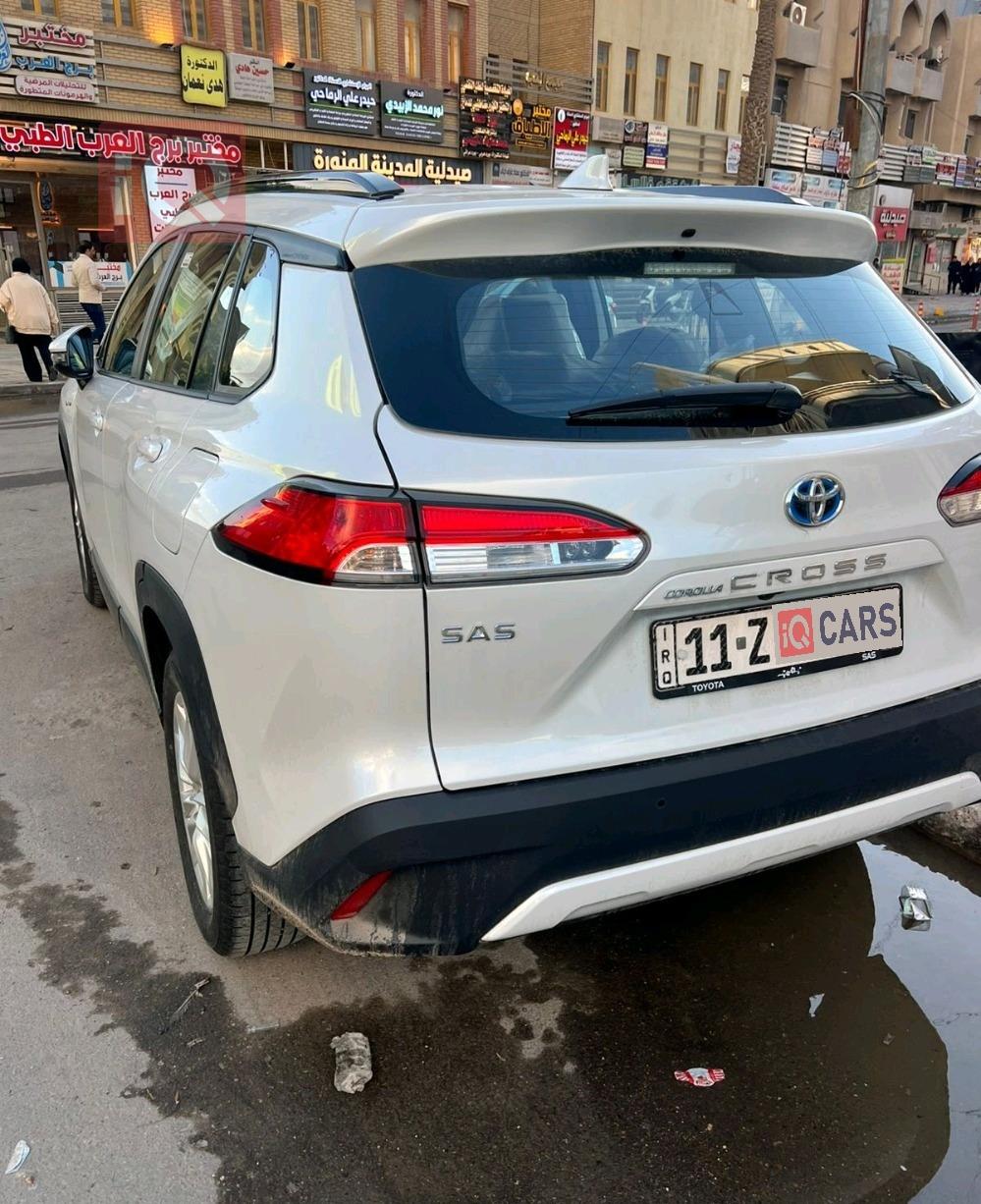 تۆیۆتا کۆرۆلا کرۆس